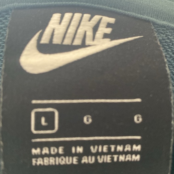 Nike crop hoodie - Picture 3 of 3